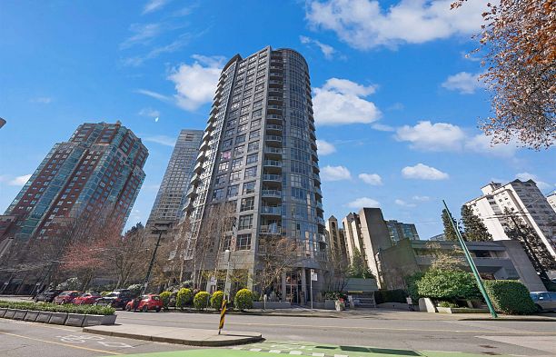 1802 1050 Smithe Street West End VW