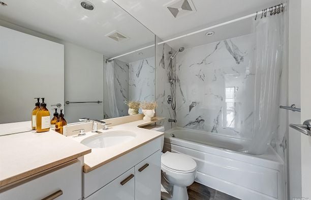 606 455 Beach Crescent Yaletown