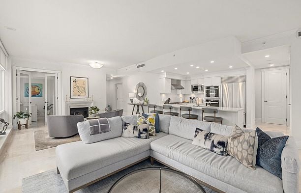 1102 1280 Richards Street Yaletown