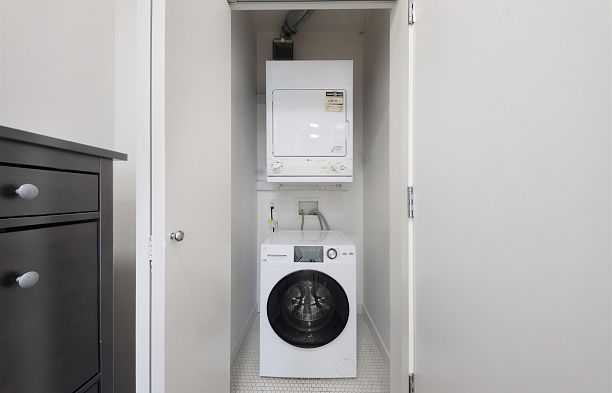 1802 1050 Smithe Street West End VW