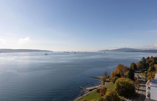 503 1995 Beach Avenue West End VW