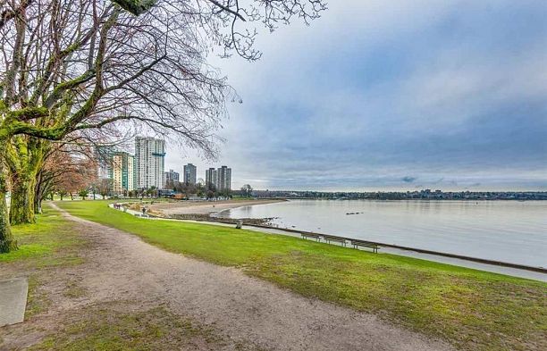 503 1995 Beach Avenue West End VW