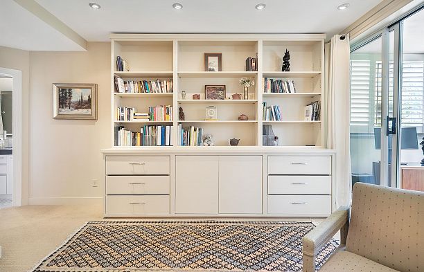 302 2015 Beach Avenue West End VW