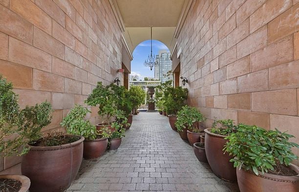 1102 1280 Richards Street Yaletown