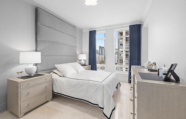 1102 1280 Richards Street Yaletown