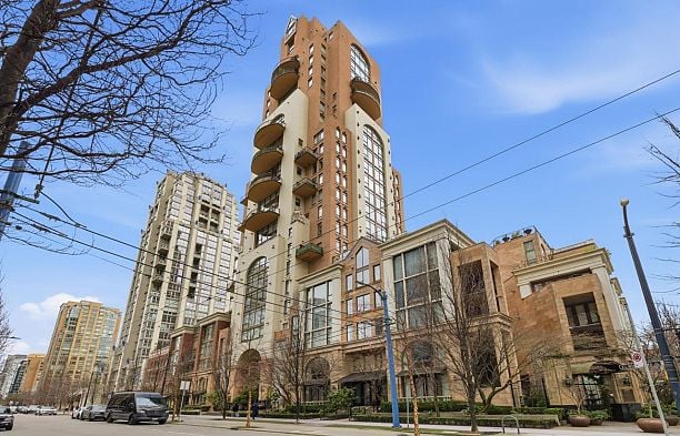 1102 1280 Richards Street Yaletown