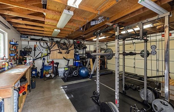 2779 W 33rd Avenue MacKenzie Heights