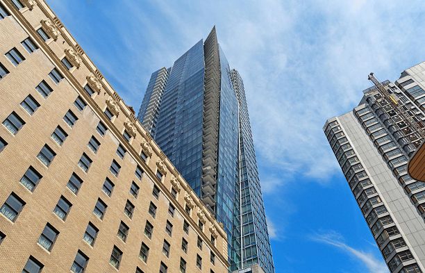 2702 667 Howe Street Downtown VW