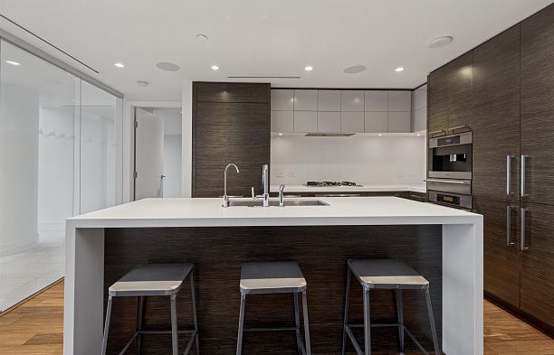 2702 667 Howe Street Downtown VW