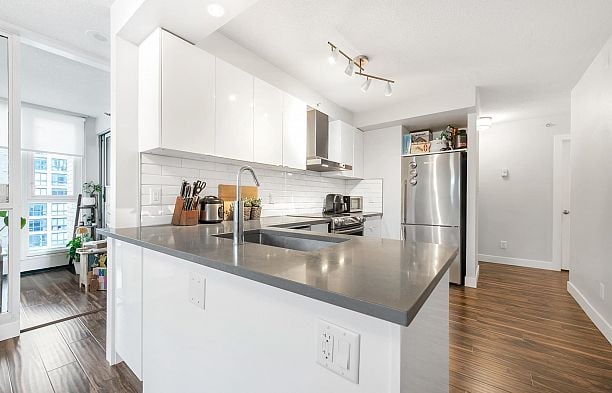 1003 1188 Richards Street Yaletown