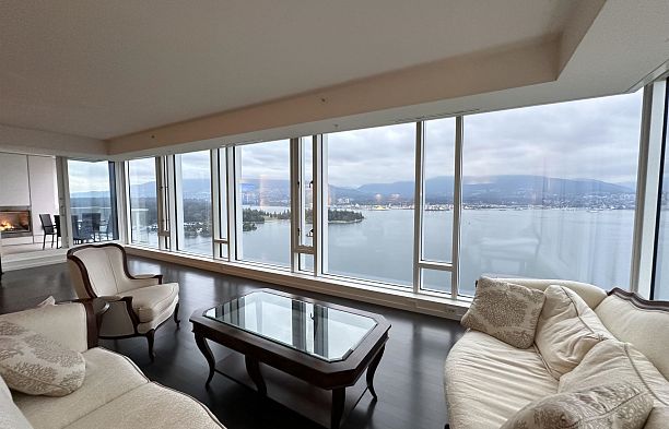 3301 1011 W Cordova Street Coal Harbour