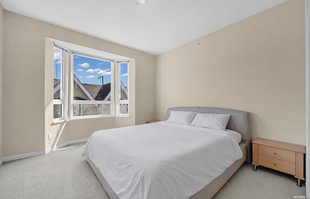 6190 Cambie Street Oakridge VW