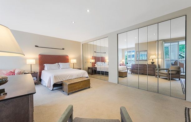 302 2015 Beach Avenue West End VW