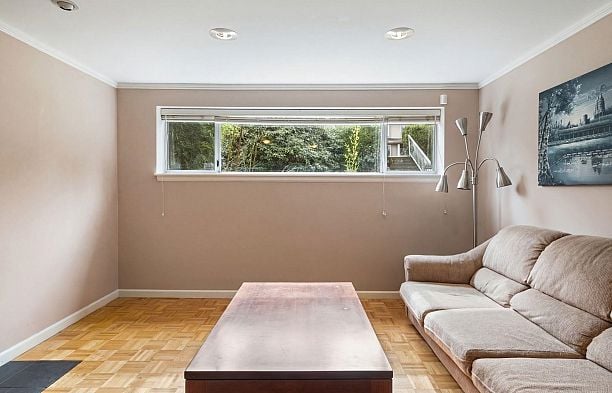 2779 W 33rd Avenue MacKenzie Heights