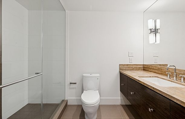 2702 667 Howe Street Downtown VW