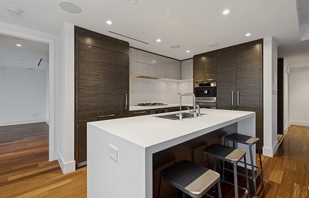 2702 667 Howe Street Downtown VW