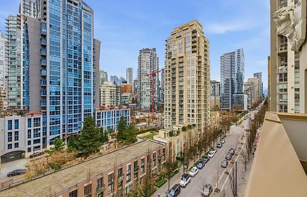 1102 1280 Richards Street Yaletown