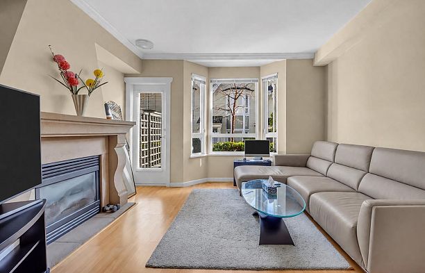 6190 Cambie Street Oakridge VW