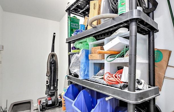 2701 8 Smithe Mews Yaletown