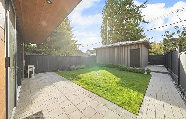 2 3466 W 22nd Avenue Dunbar