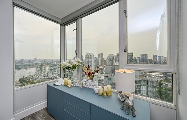 3307 1033 Marinaside Crescent Yaletown