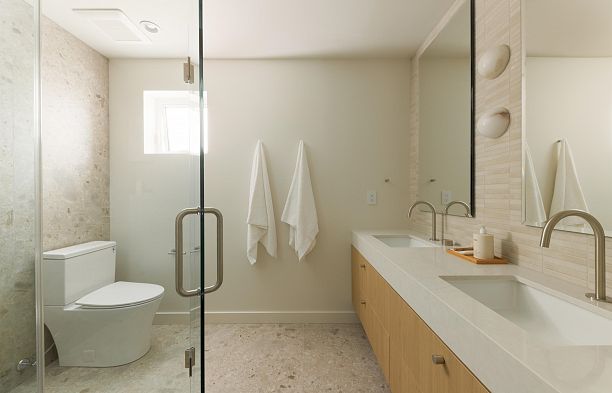 1 3449 W 22nd Avenue Dunbar