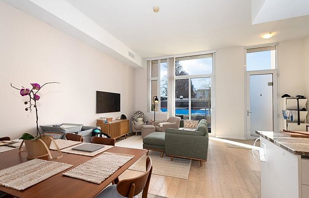 2063 W 10th Avenue Kitsilano