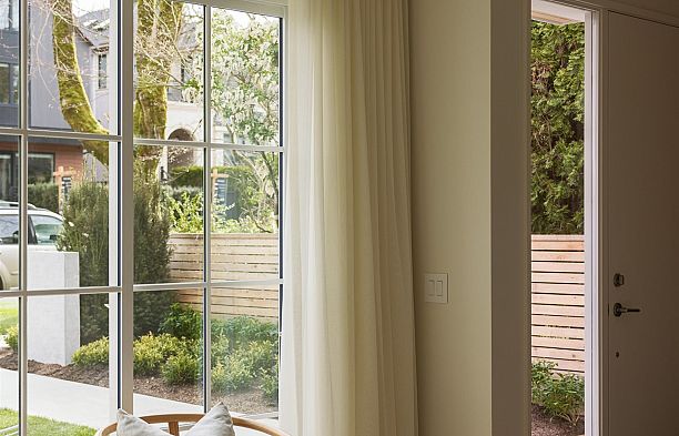 1 3449 W 22nd Avenue Dunbar