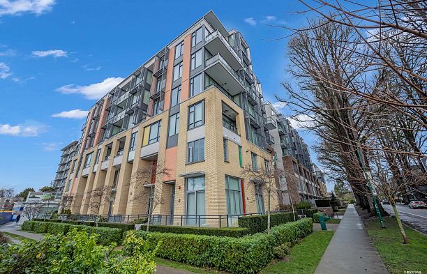 2063 W 10th Avenue Kitsilano