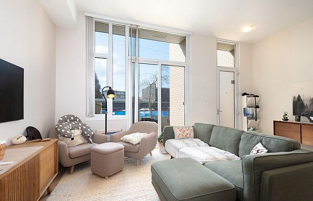 2063 W 10th Avenue Kitsilano