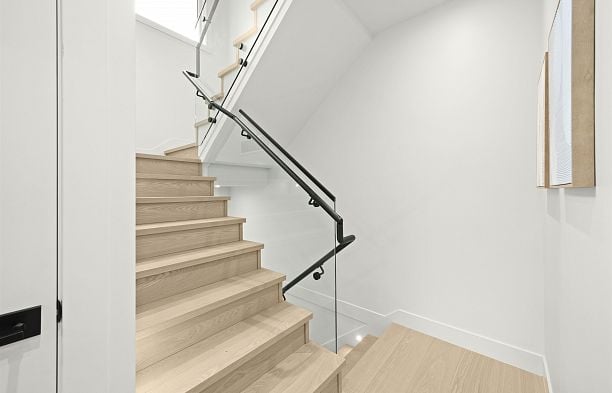 1 3466 W 22nd Avenue Dunbar