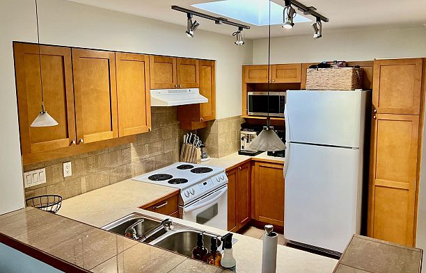 408 3580 W 41st Avenue Southlands