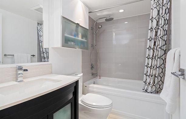 3307 1033 Marinaside Crescent Yaletown