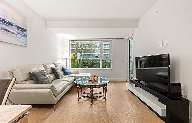 212 7128 Adera Street South Granville