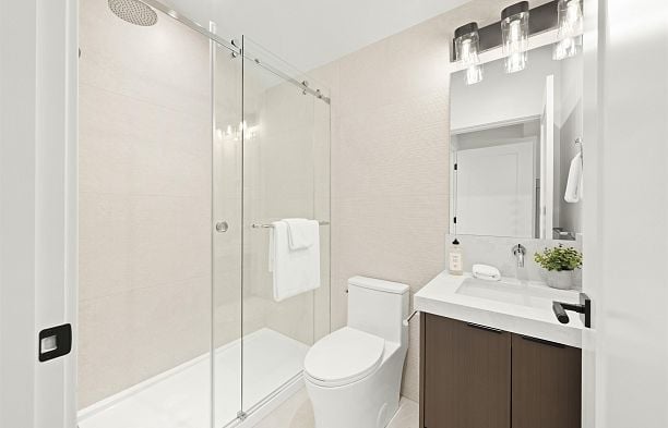 1 3466 W 22nd Avenue Dunbar