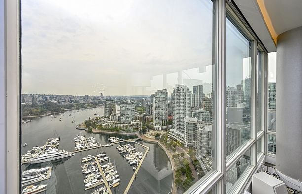 3307 1033 Marinaside Crescent Yaletown