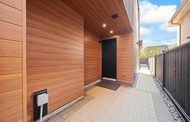 2 3466 W 22nd Avenue Dunbar