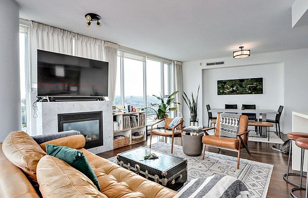 2701 8 Smithe Mews Yaletown