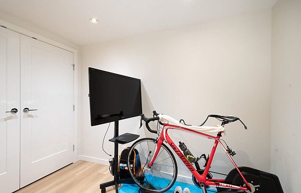 2063 W 10th Avenue Kitsilano