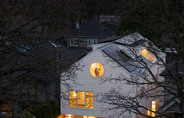 1 3449 W 22nd Avenue Dunbar