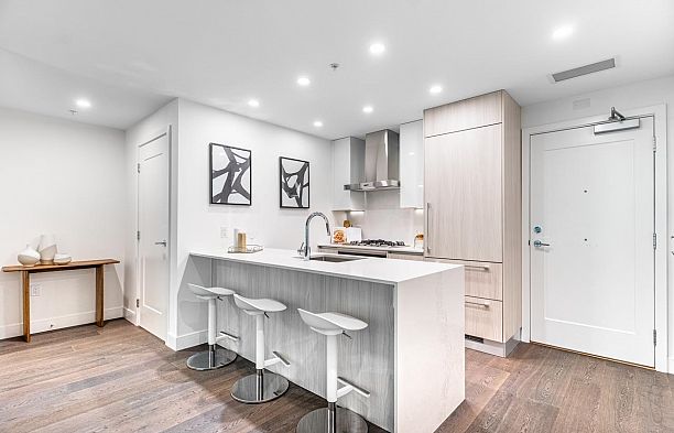 209 488 W 58th Avenue South Cambie