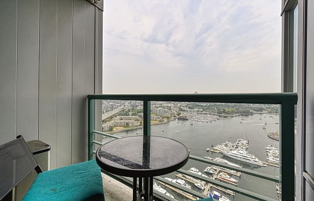 3307 1033 Marinaside Crescent Yaletown