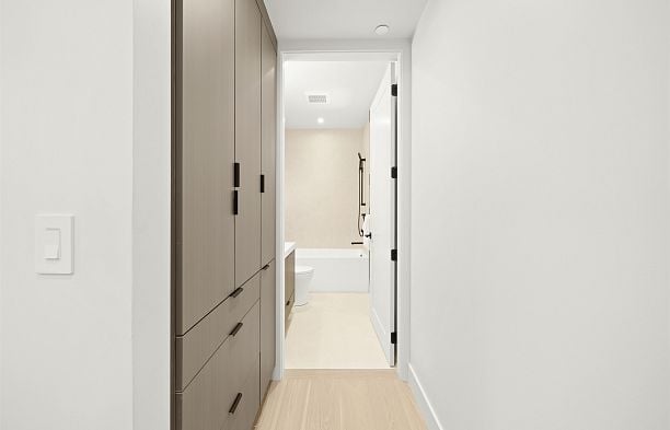 2 3466 W 22nd Avenue Dunbar