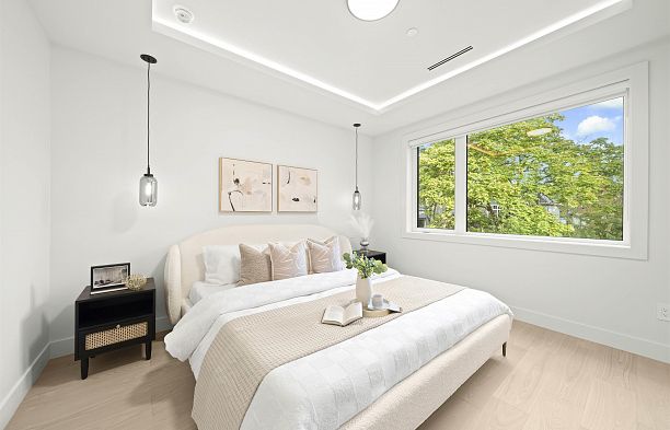 1 3466 W 22nd Avenue Dunbar