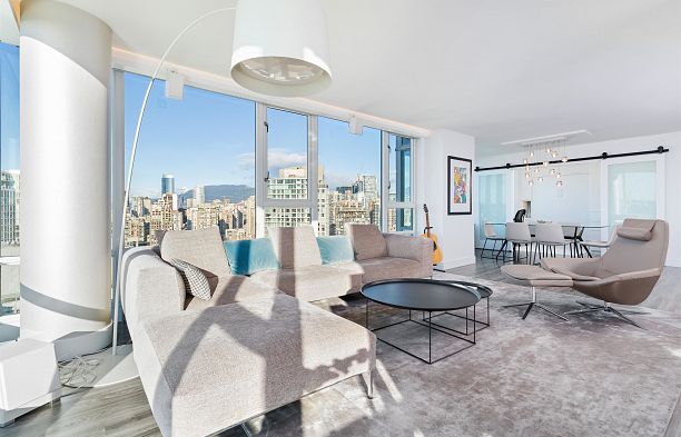 3307 1033 Marinaside Crescent Yaletown