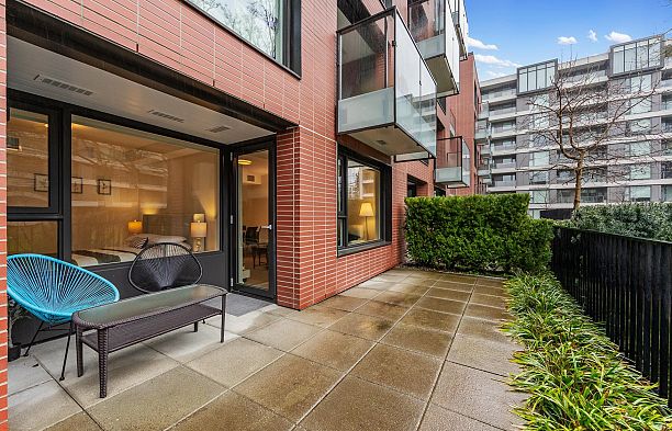 212 7128 Adera Street South Granville