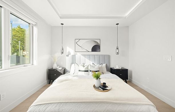 2 3466 W 22nd Avenue Dunbar