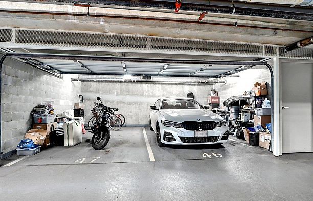 2701 8 Smithe Mews Yaletown