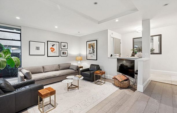 4308 Yew Street Quilchena