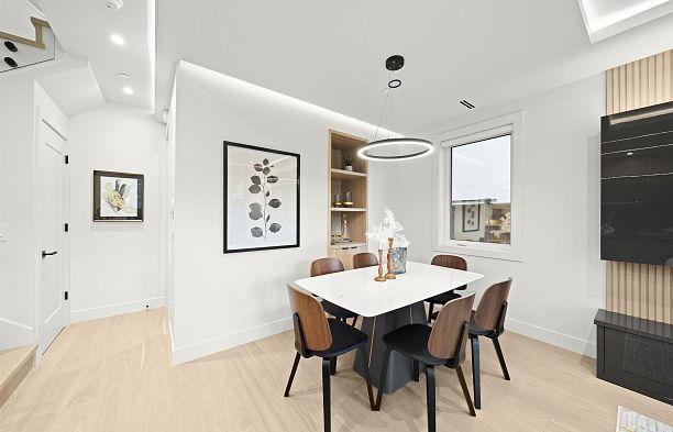 1 3466 W 22nd Avenue Dunbar